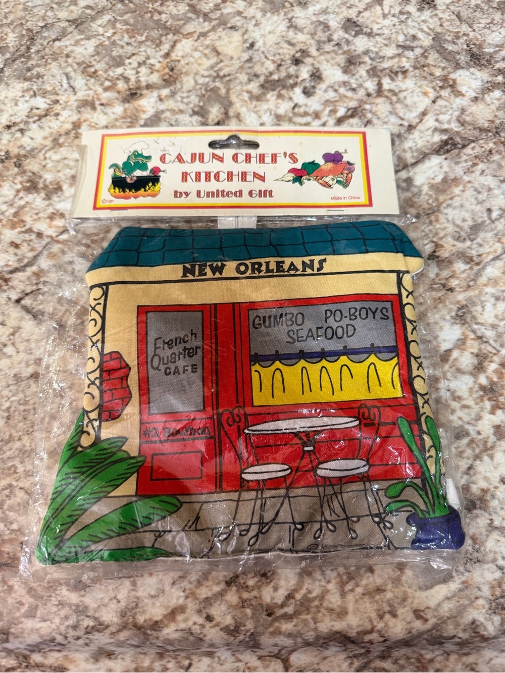 Cajun Chef's Kitchen New Orleans Pot Holder - Red, Cream, Teal